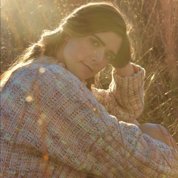 ABOUT ME! 🤗🍸💃🏻 - Picture 2 of 4